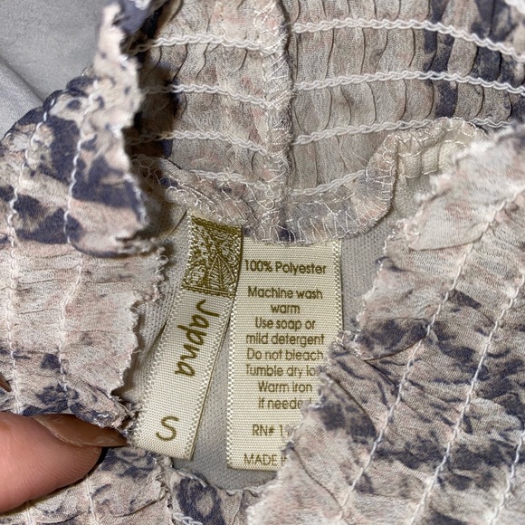 snakeprint longsleeve blouse women’s size S - Picture 4 of 4